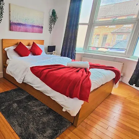 Crystal'S Cozy Room Canvey Island Exterior foto